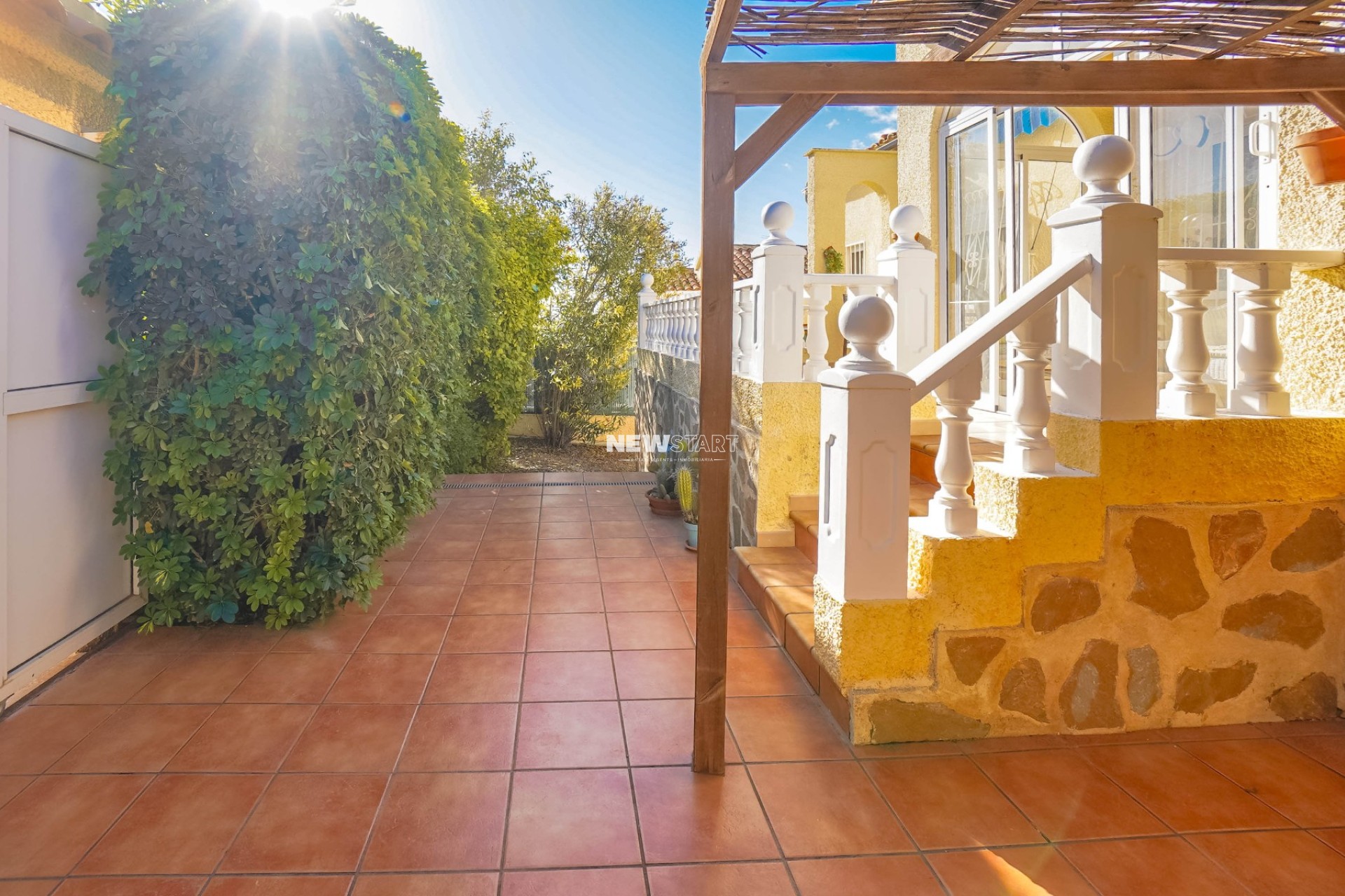 Wiederverkauf - Freistehend - La Marina - Urb. La Marina