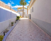 Wiederverkauf - Freistehend - La Marina - Urb. La Marina