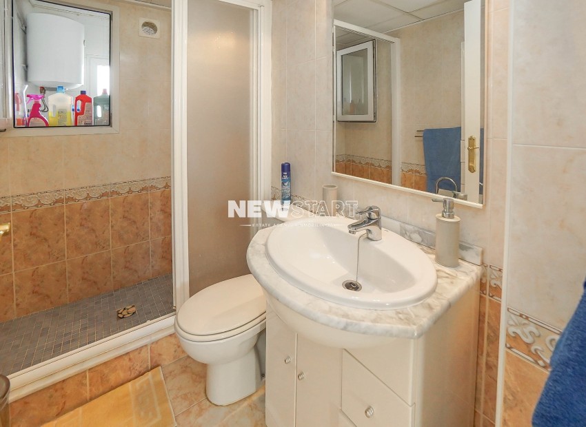 Wiederverkauf - Freistehend - La Marina - Urb. La Marina