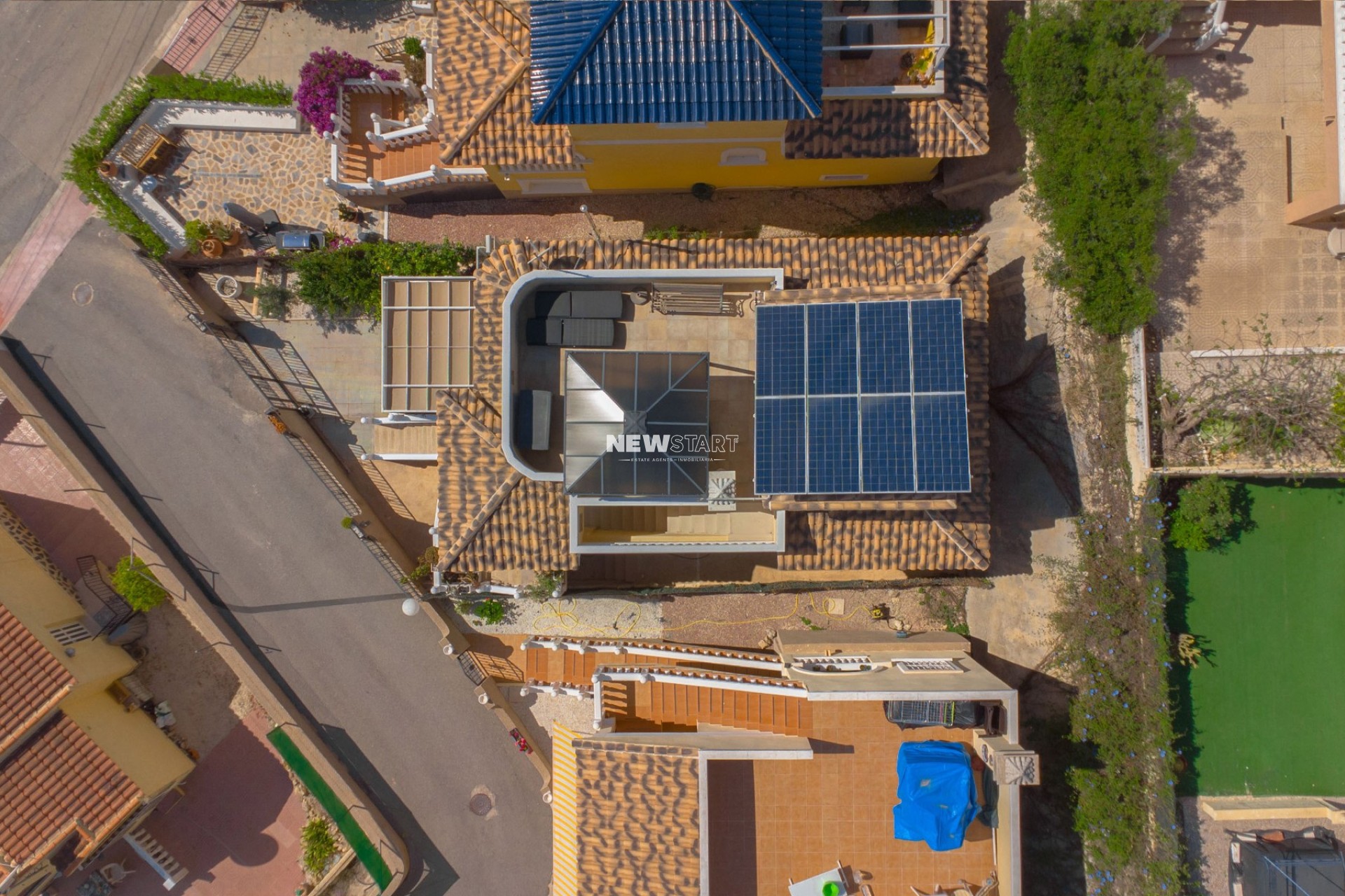 Wiederverkauf - Freistehend - La Marina - Urb. La Marina