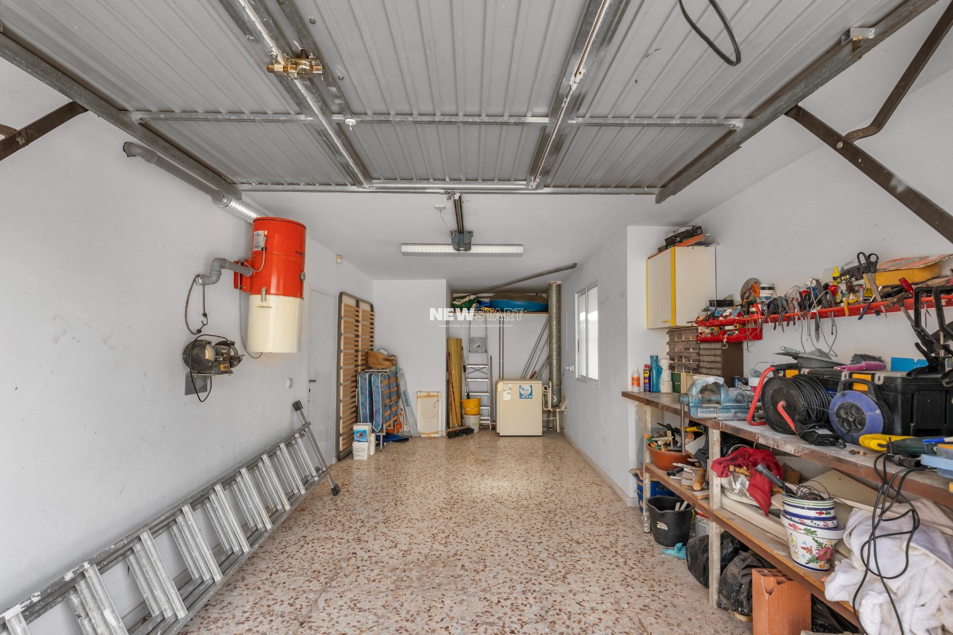 Wiederverkauf - Freistehend - La Marina - Urb. La Marina