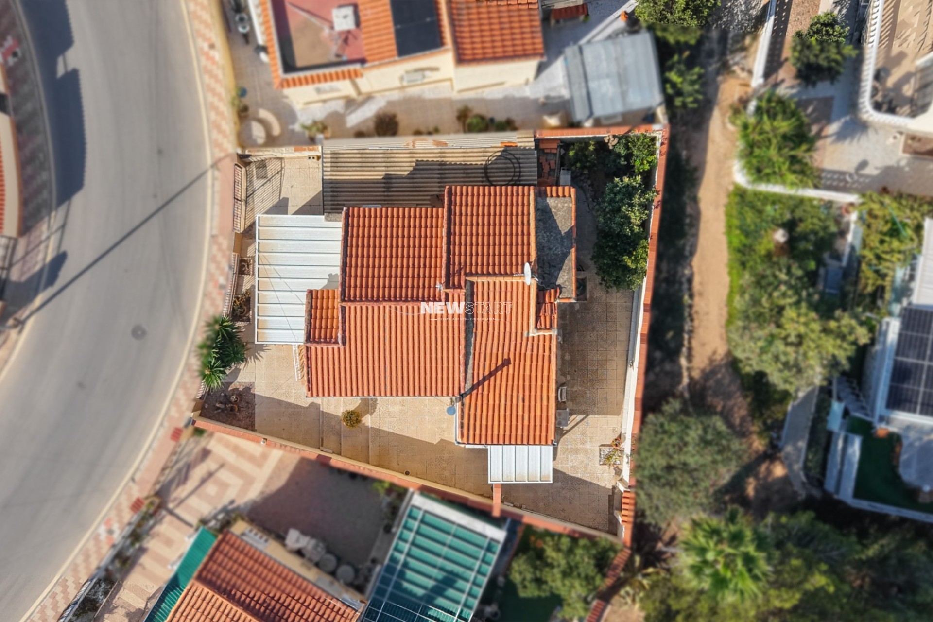 Wiederverkauf - Freistehend - La Marina - Urb. La Marina