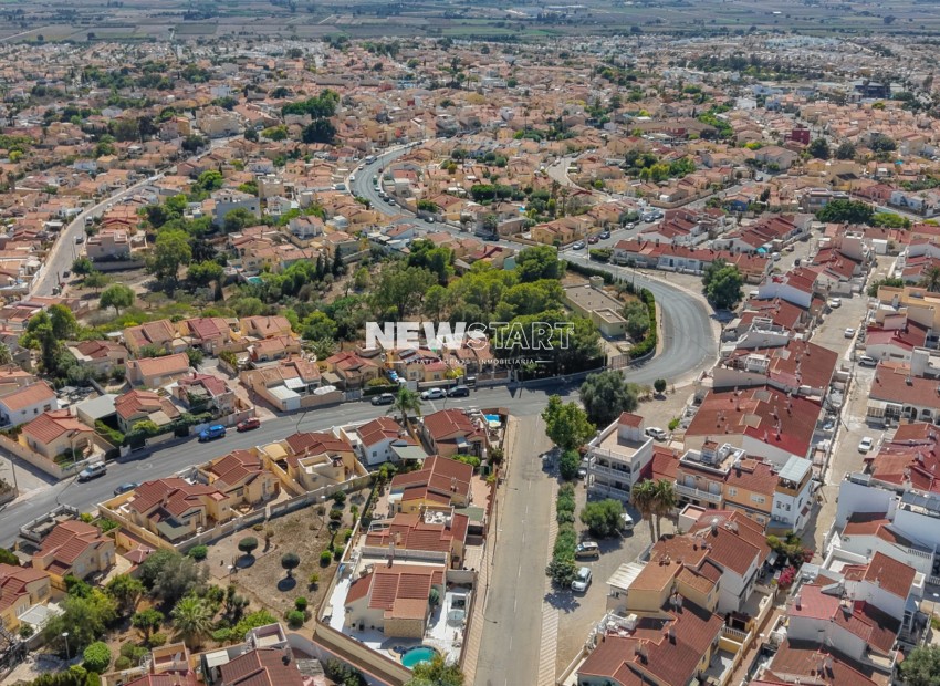Wiederverkauf - Freistehend - La Marina - Urb. La Marina