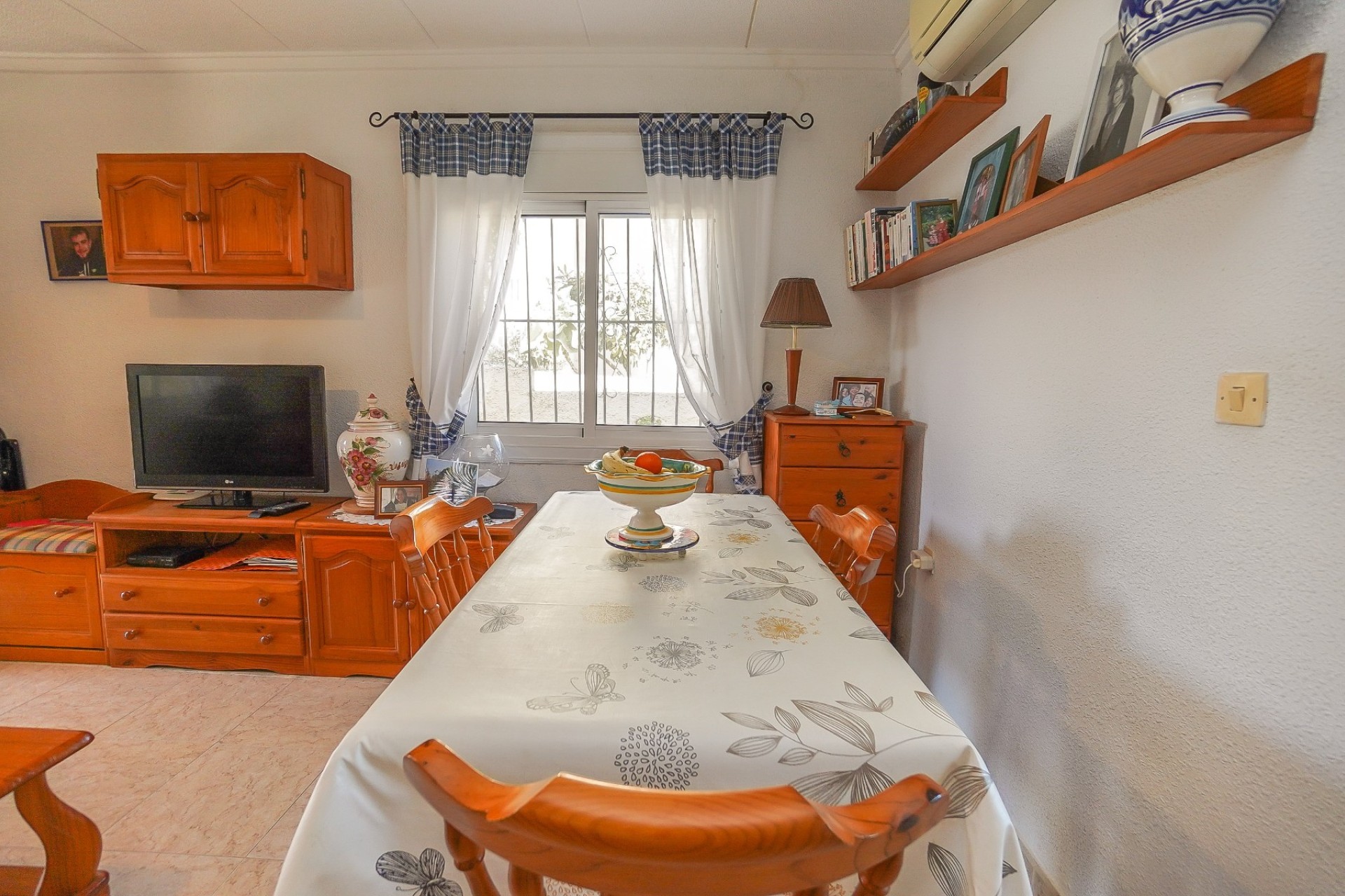 Wiederverkauf - Freistehende Villa - La Marina - Urb. La Marina