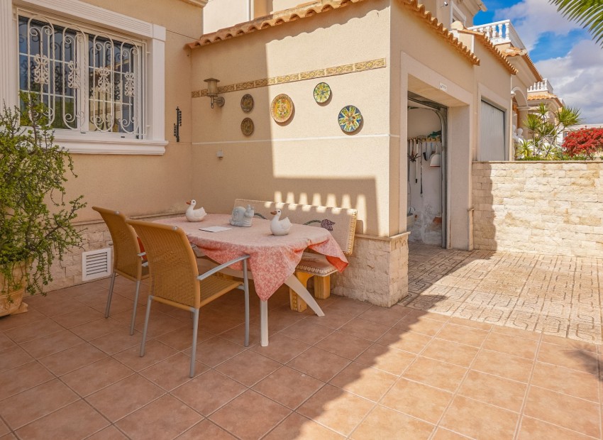 Wiederverkauf - Freistehende Villa - La Marina - Urb. La Marina