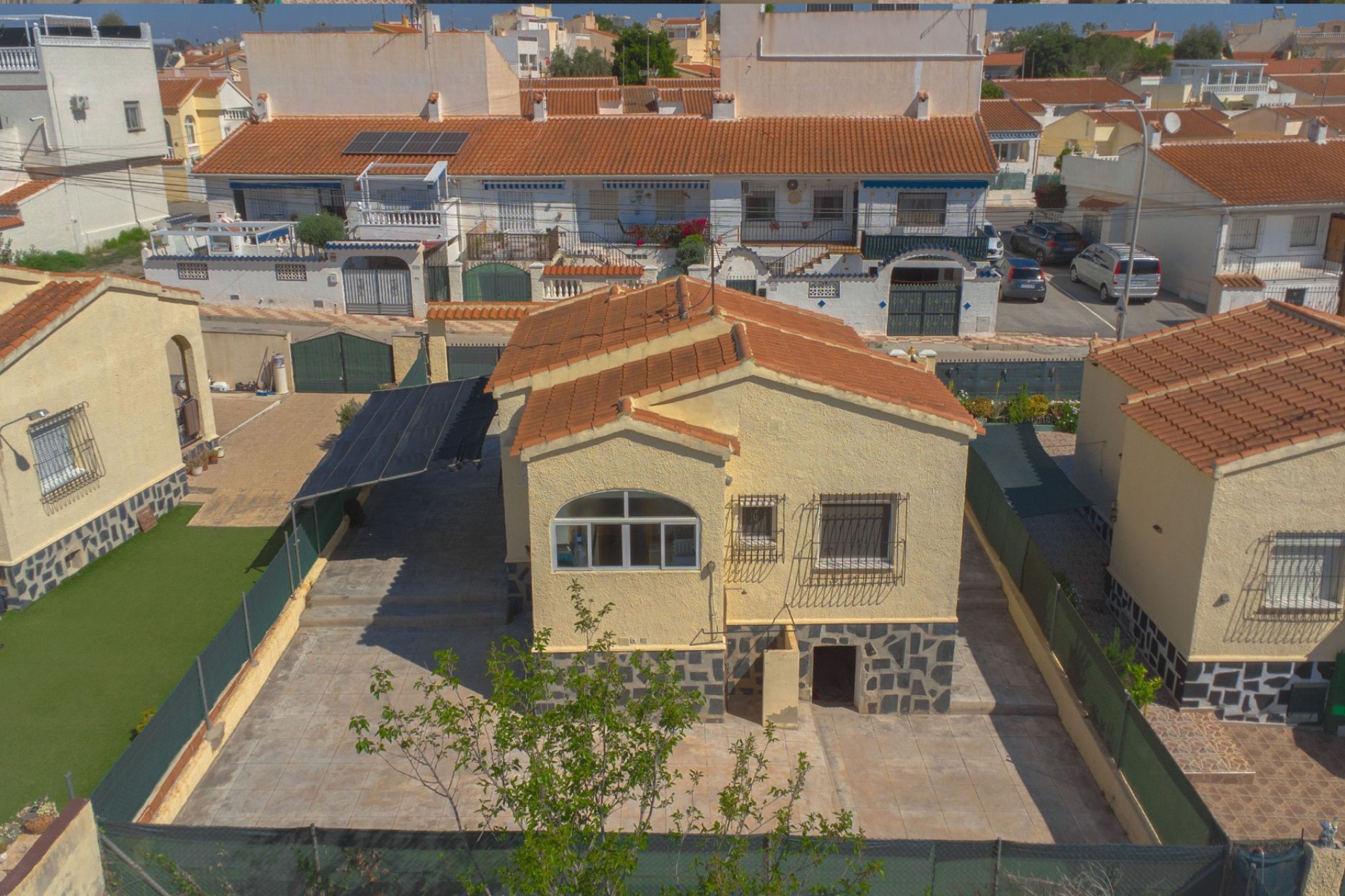 Wiederverkauf - Freistehende Villa - La Marina - Urb. La Marina