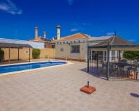 Wiederverkauf - Freistehende Villa - La Marina - Urb. La Marina