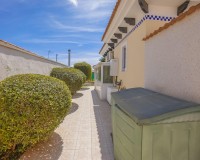 Wiederverkauf - Freistehende Villa - La Marina - Urb. La Marina