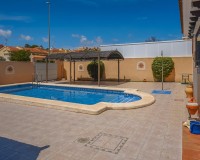 Wiederverkauf - Freistehende Villa - La Marina - Urb. La Marina