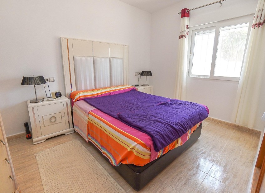 Wiederverkauf - Freistehende Villa - La Marina - Urb. La Marina