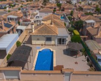 Wiederverkauf - Freistehende Villa - La Marina - Urb. La Marina