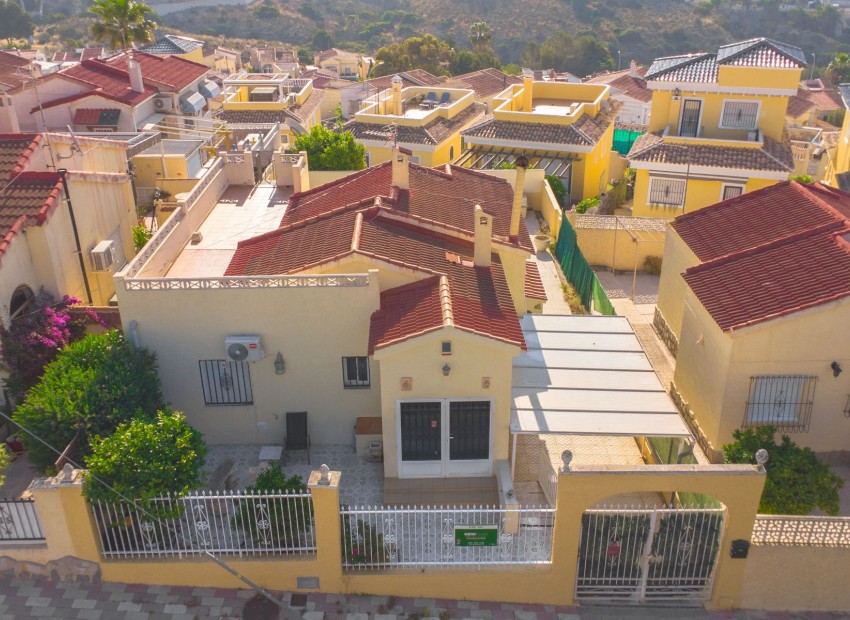Wiederverkauf - Freistehende Villa - La Marina - Urb. La Marina
