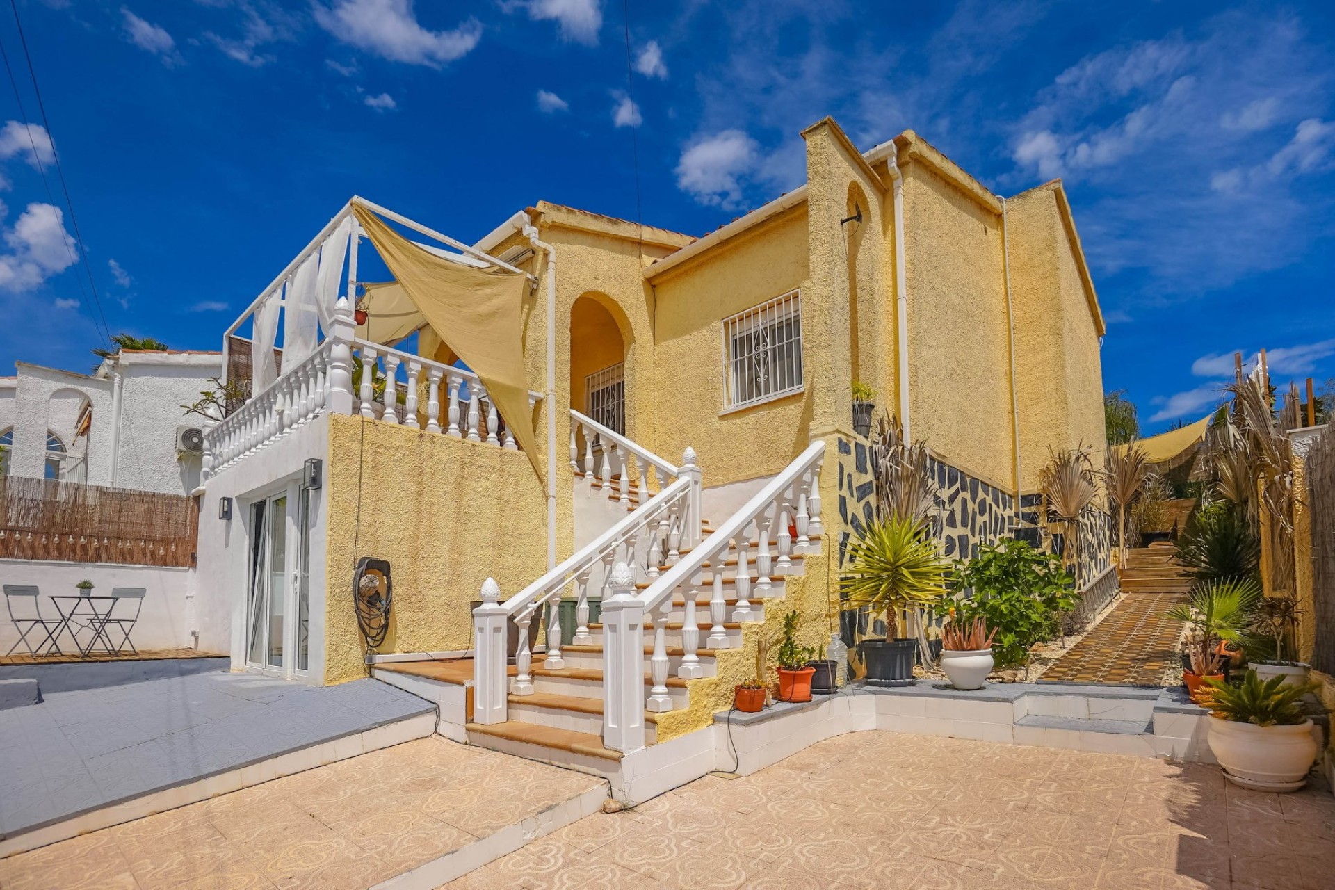Wiederverkauf - Freistehende Villa - La Marina - Urb. La Marina