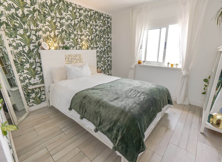 Wiederverkauf - Freistehende Villa - La Marina - Urb. La Marina