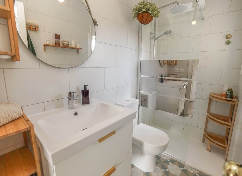 Wiederverkauf - Freistehende Villa - La Marina - Urb. La Marina