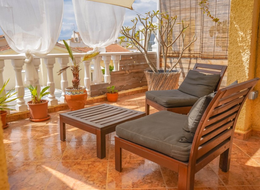 Wiederverkauf - Freistehende Villa - La Marina - Urb. La Marina
