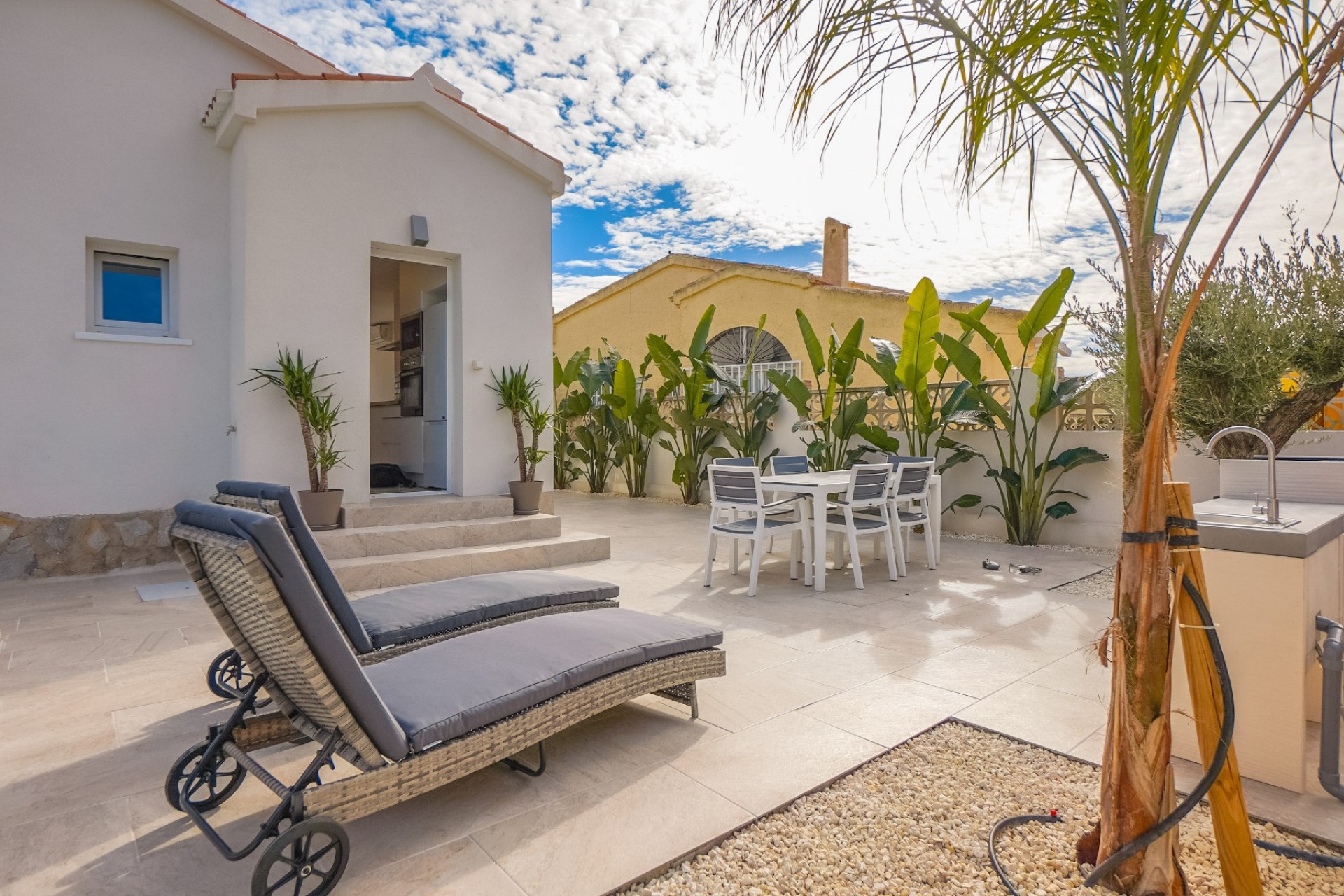 Wiederverkauf - Freistehende Villa - La Marina - Urb. La Marina