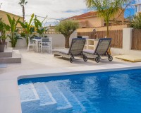 Wiederverkauf - Freistehende Villa - La Marina - Urb. La Marina