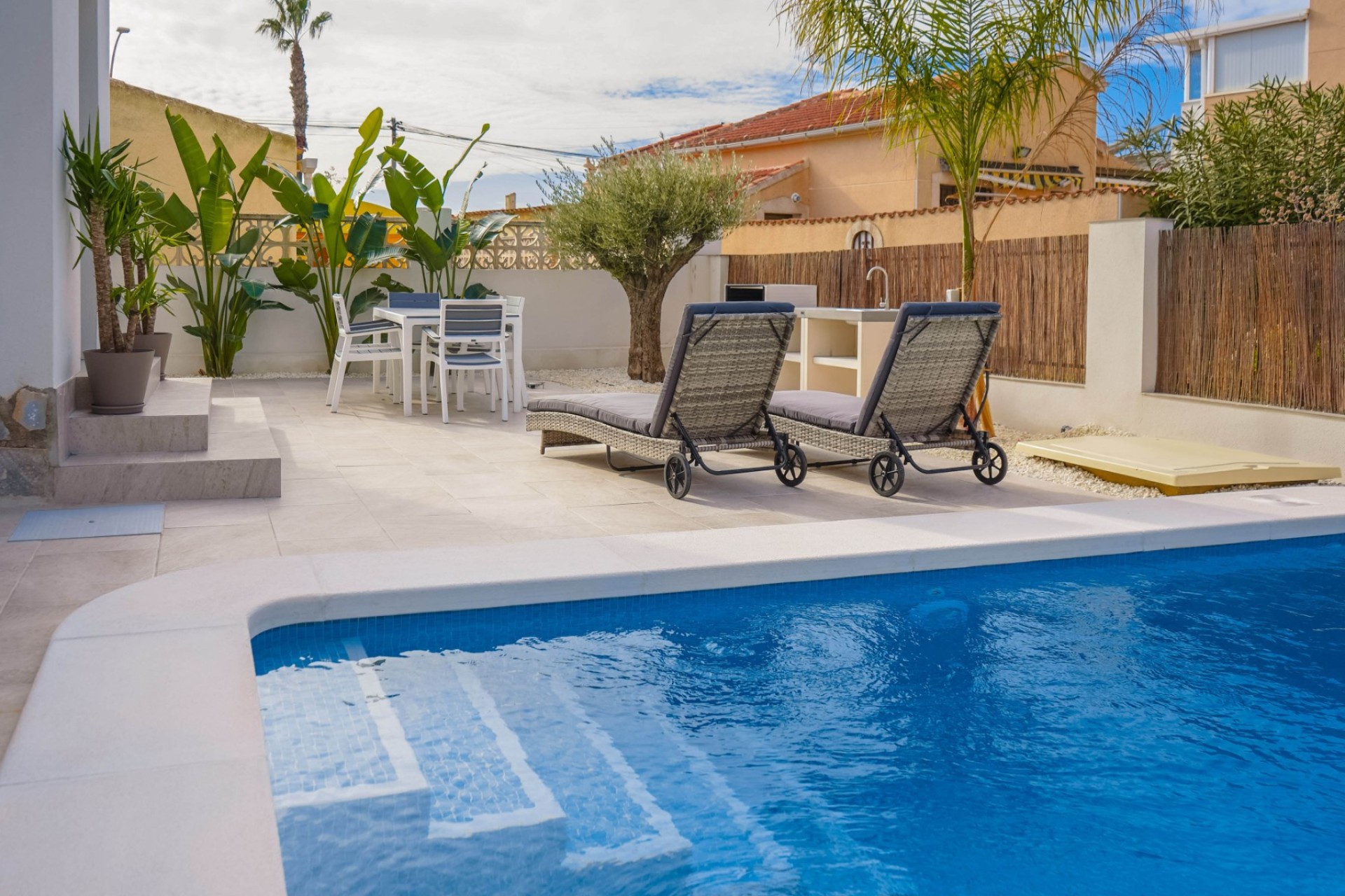 Wiederverkauf - Freistehende Villa - La Marina - Urb. La Marina