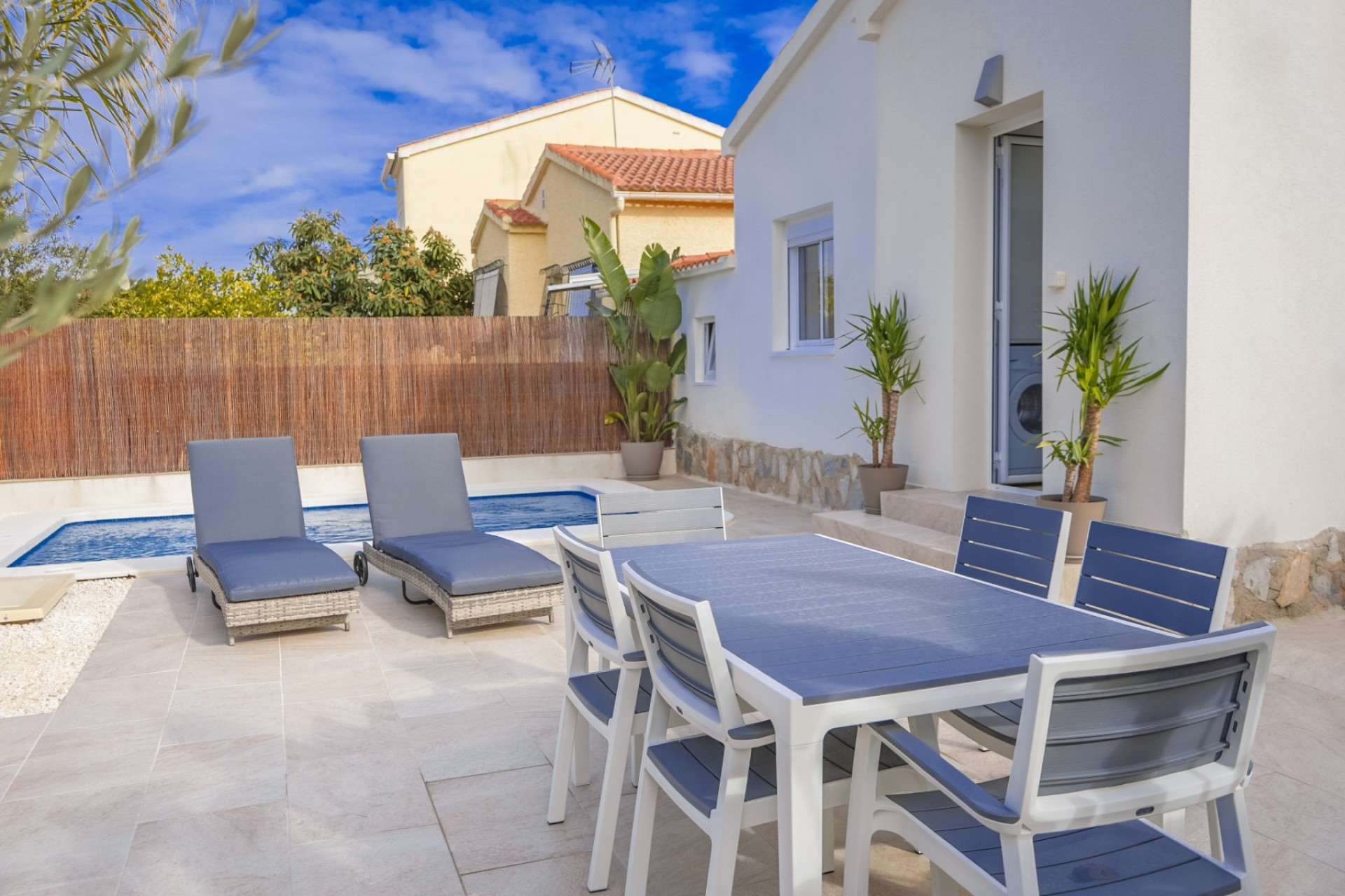 Wiederverkauf - Freistehende Villa - La Marina - Urb. La Marina