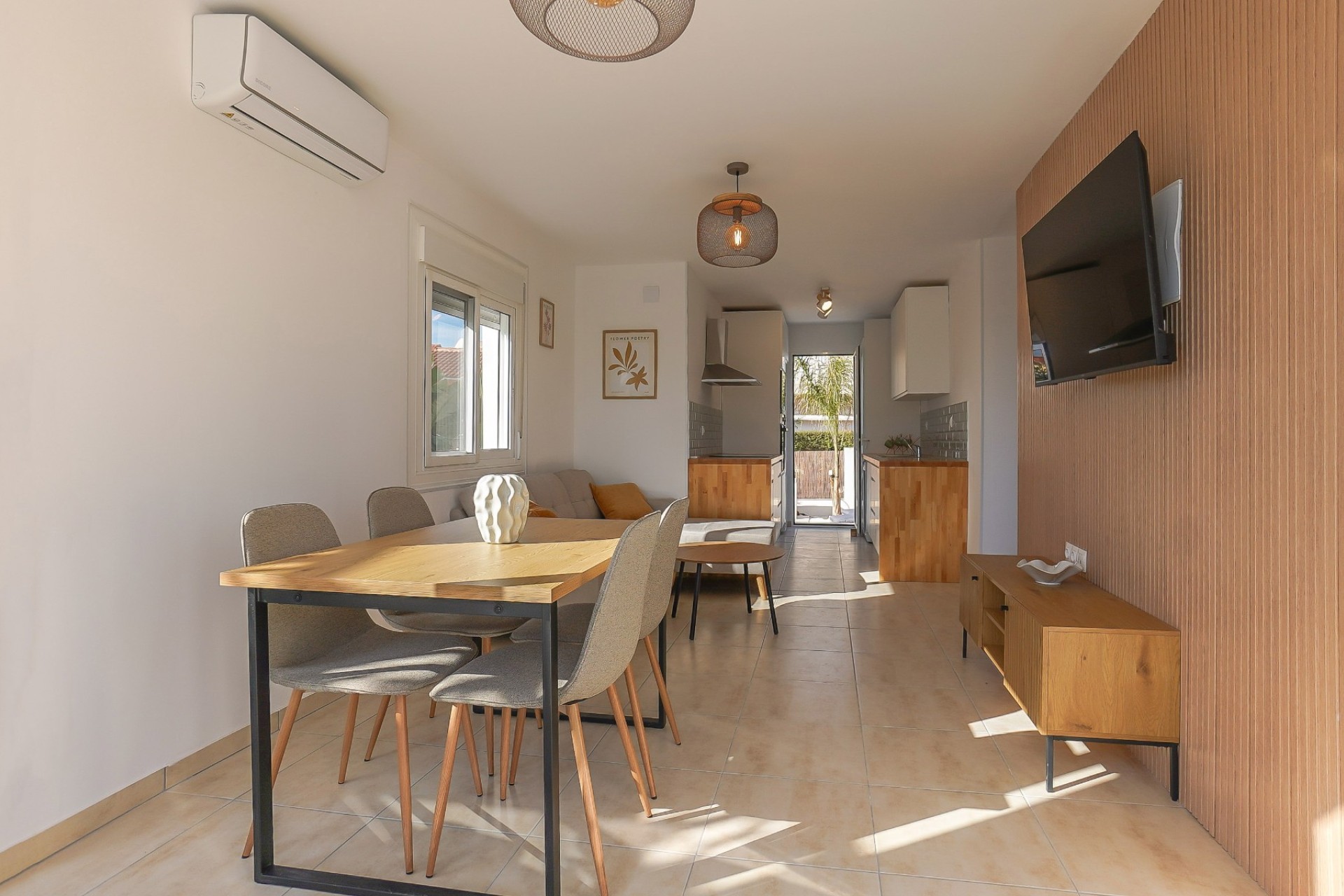 Wiederverkauf - Freistehende Villa - La Marina - Urb. La Marina