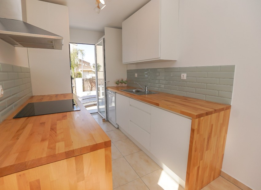 Wiederverkauf - Freistehende Villa - La Marina - Urb. La Marina
