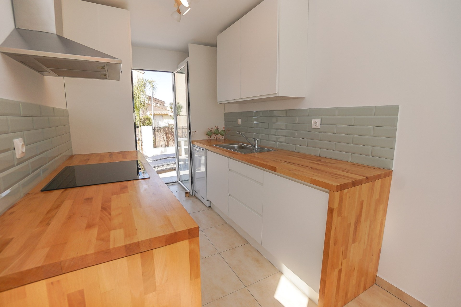 Wiederverkauf - Freistehende Villa - La Marina - Urb. La Marina