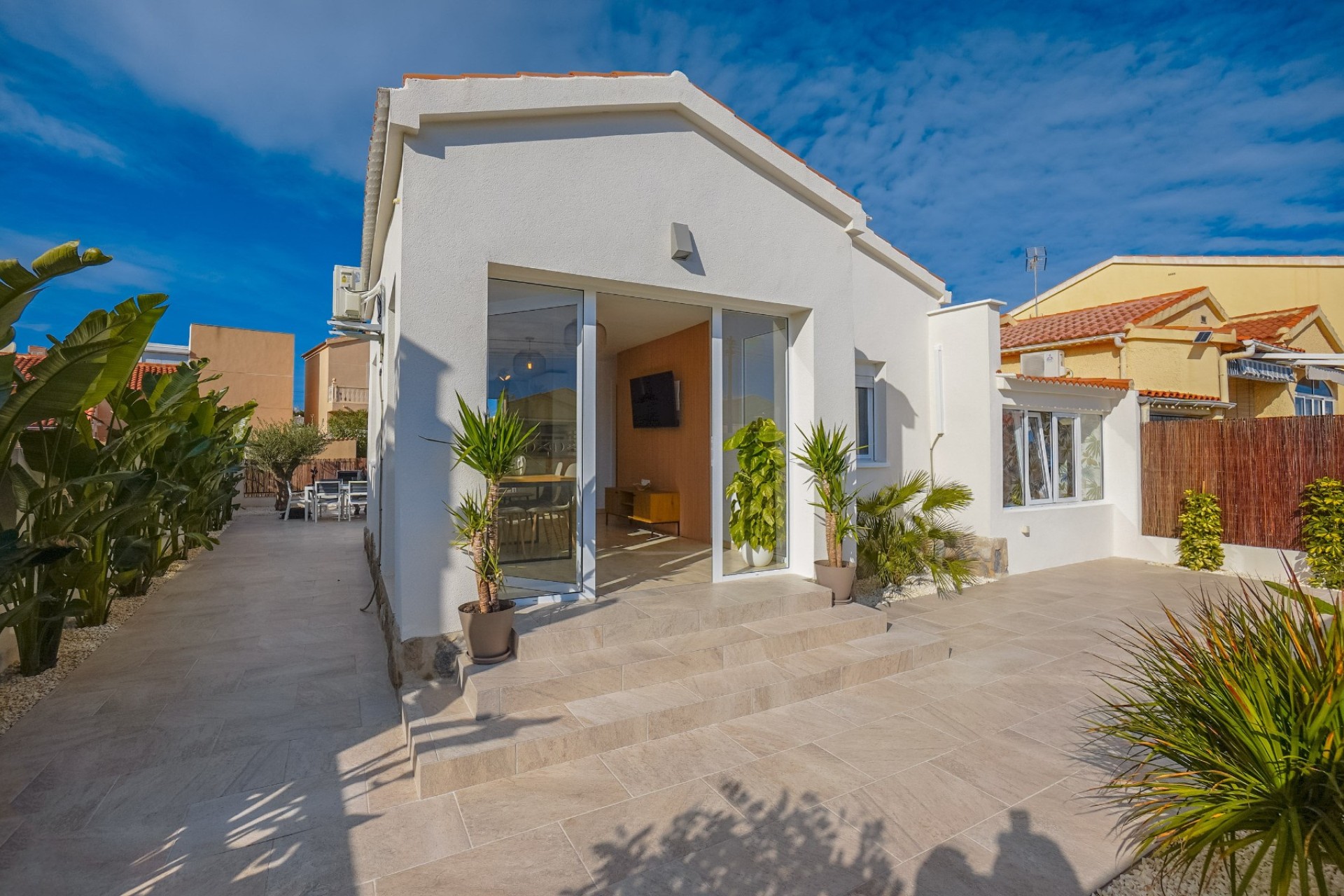 Wiederverkauf - Freistehende Villa - La Marina - Urb. La Marina