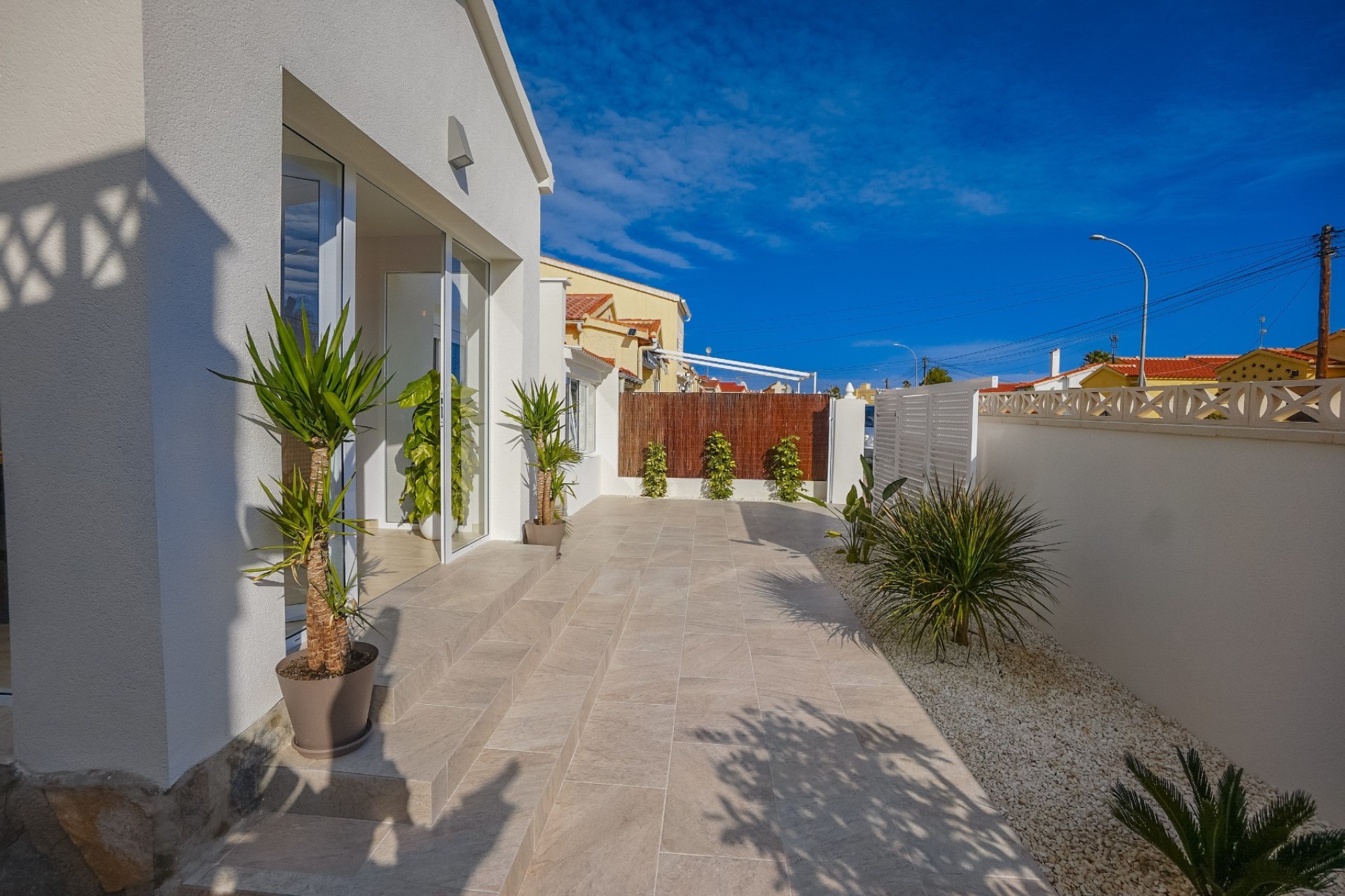 Wiederverkauf - Freistehende Villa - La Marina - Urb. La Marina