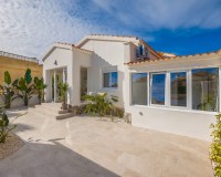 Wiederverkauf - Freistehende Villa - La Marina - Urb. La Marina