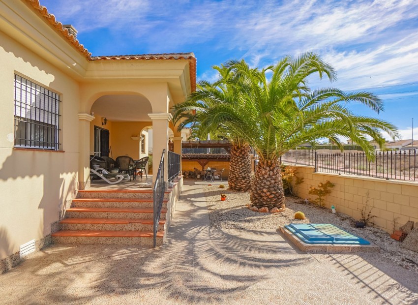 Wiederverkauf -  - La Marina - Urb. El Oasis