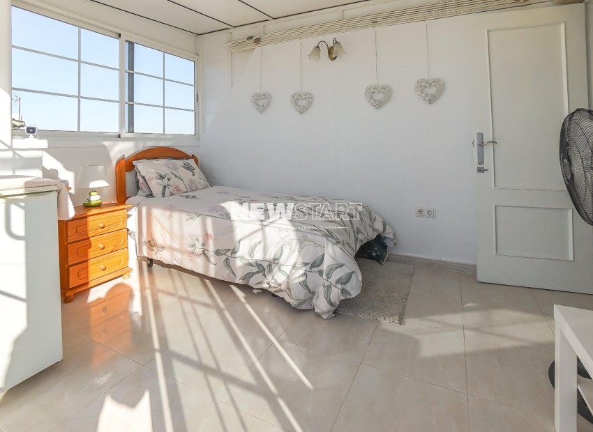 Wiederverkauf - Quadhaus - La Marina - Urb. El Oasis