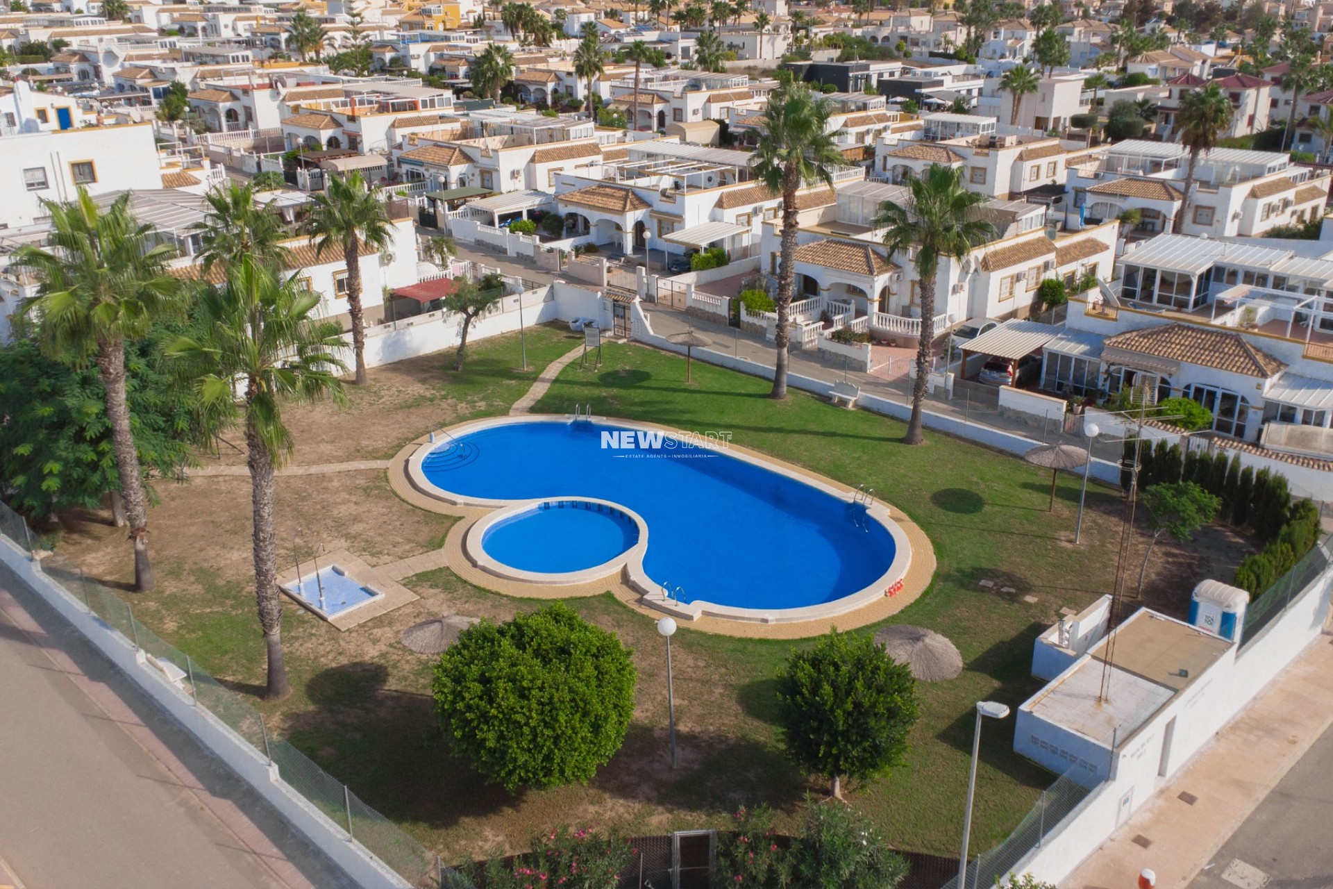 Wiederverkauf - Quadhaus - La Marina - Urb. La Marina