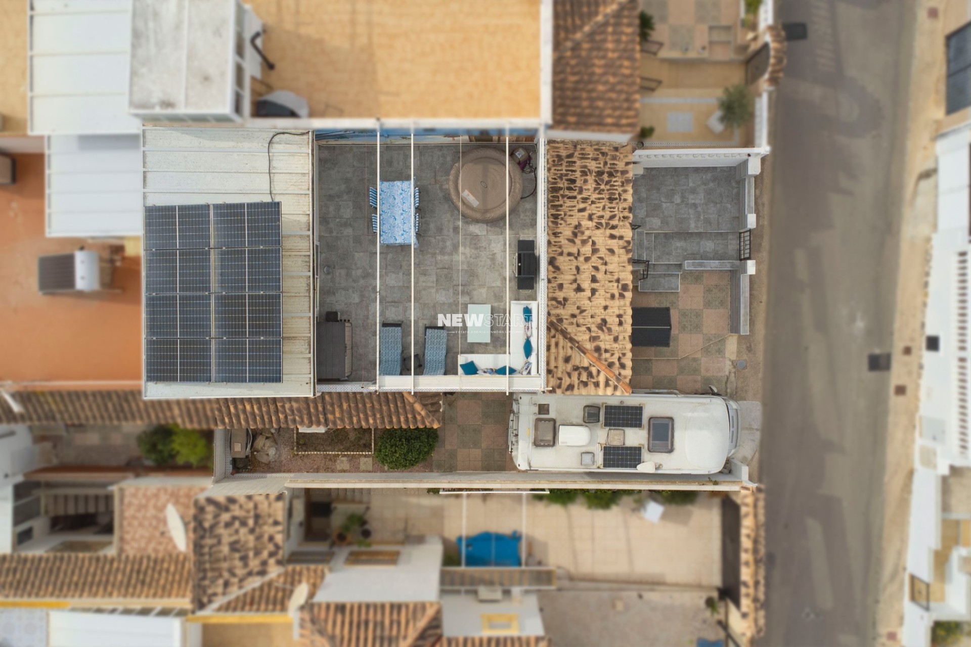 Wiederverkauf - Quadhaus - La Marina - Urb. La Marina