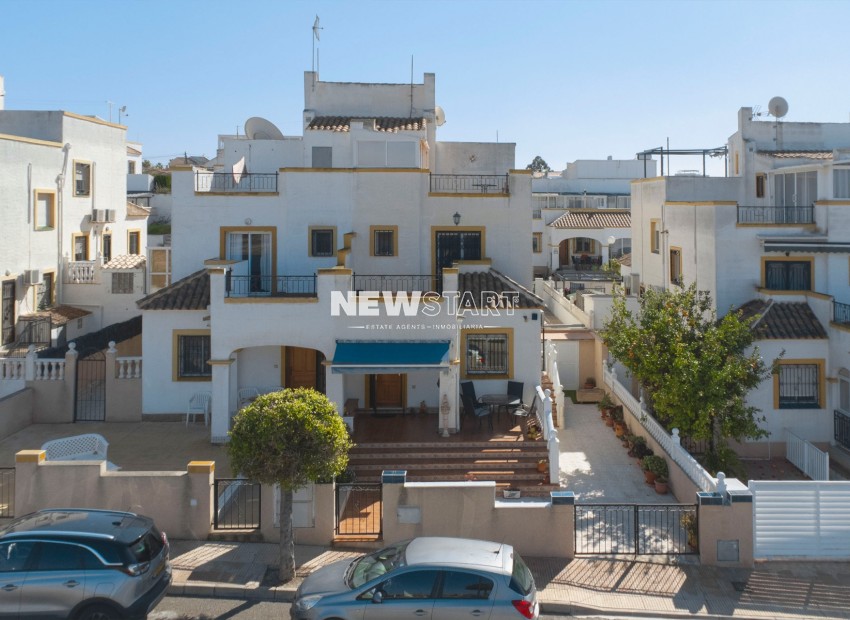 Wiederverkauf - Quadhaus - La Marina - Urb. La Marina