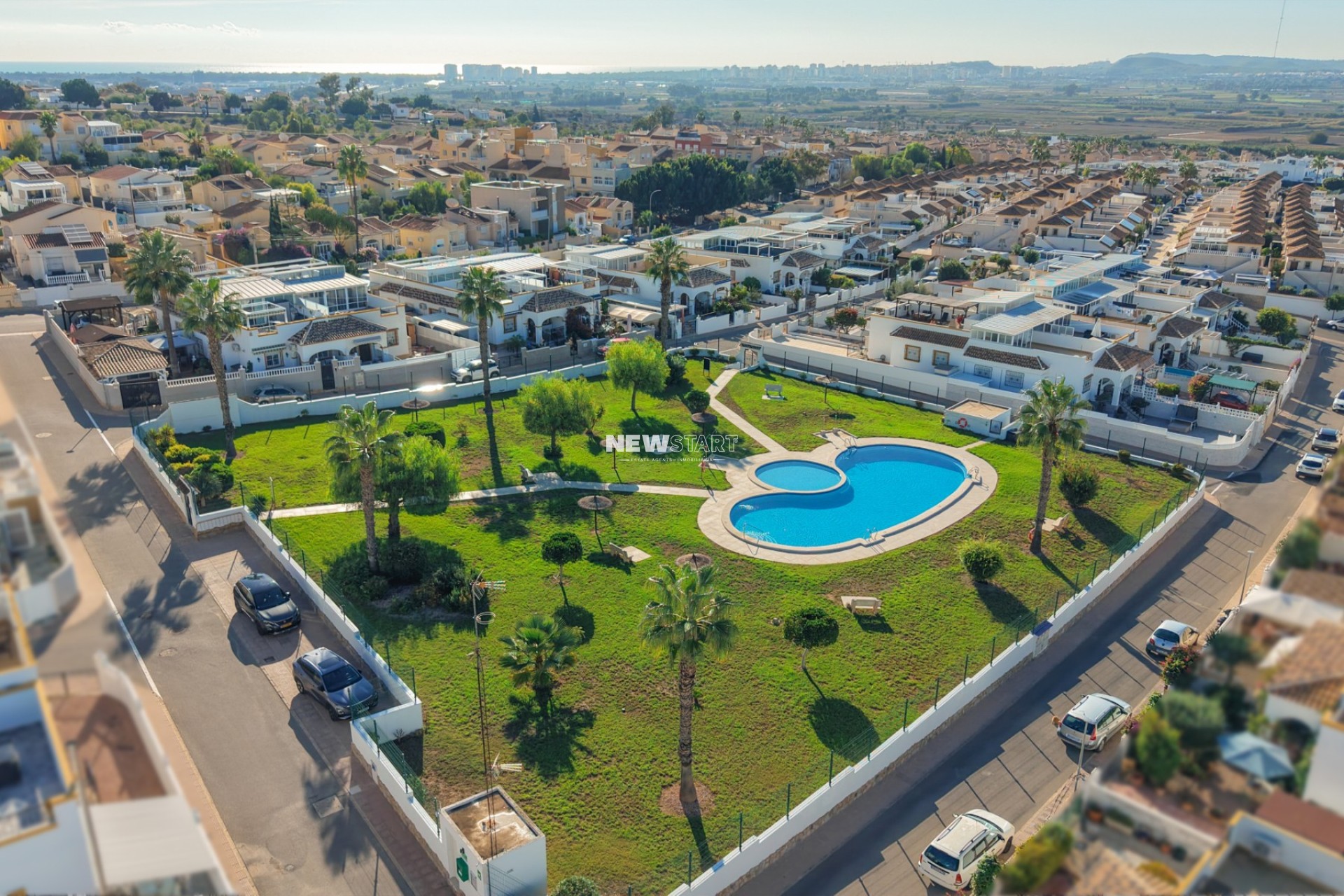 Wiederverkauf - Quadhaus - La Marina - Urb. La Marina