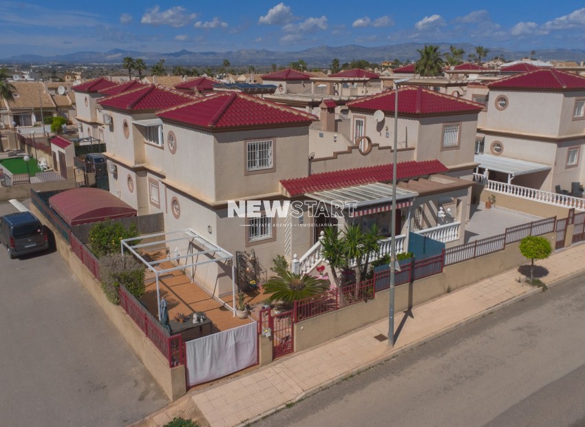 Wiederverkauf - Quadhaus - La Marina - Urb. La Marina