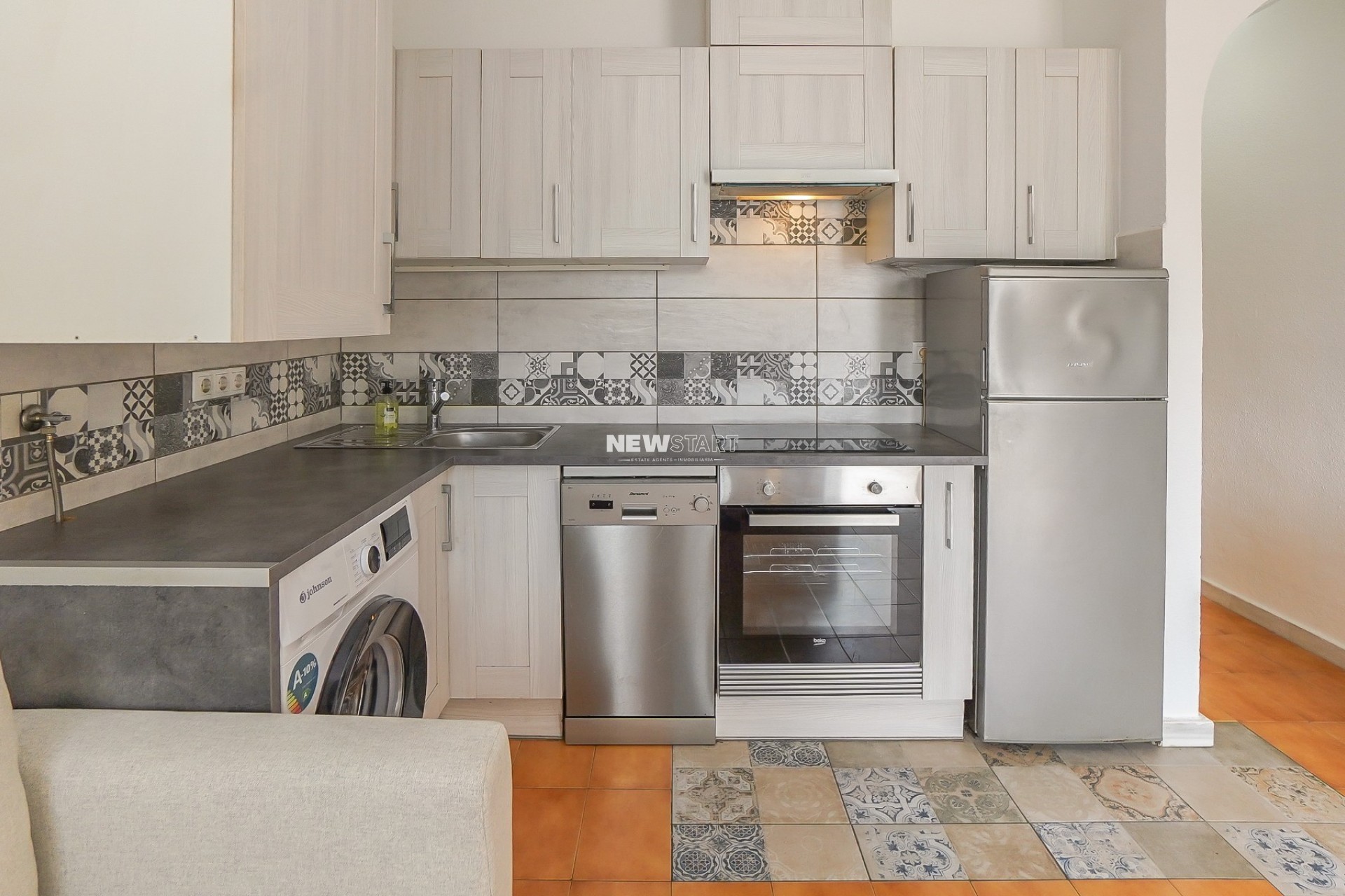 Wiederverkauf - Reihenhaus - La Marina - Urb. La Marina