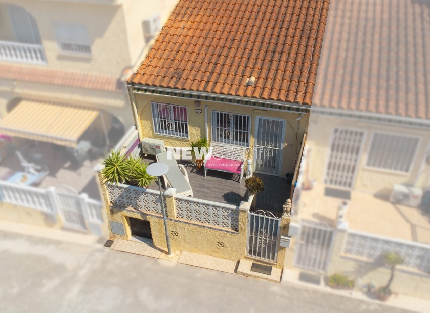 Wiederverkauf - Stadthaus - La Marina - Urb. La Marina