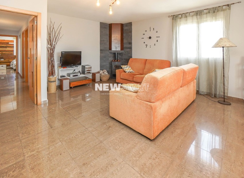 Wiederverkauf - Villa - La Marina - Urb. El Oasis