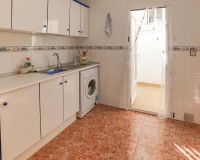 Wiederverkauf - Wohnung - La Marina - Urb. La Marina