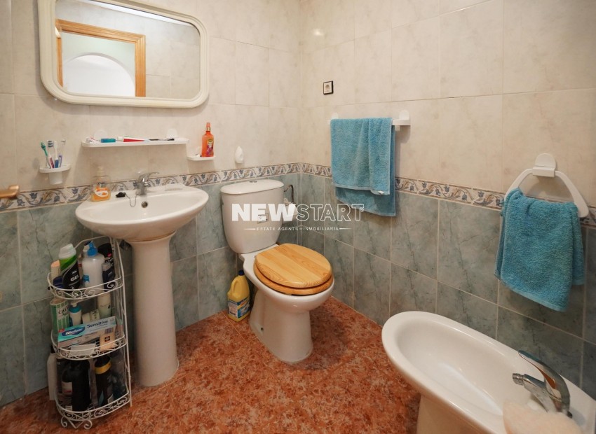Wiederverkauf - Wohnung - La Marina - Urb. La Marina
