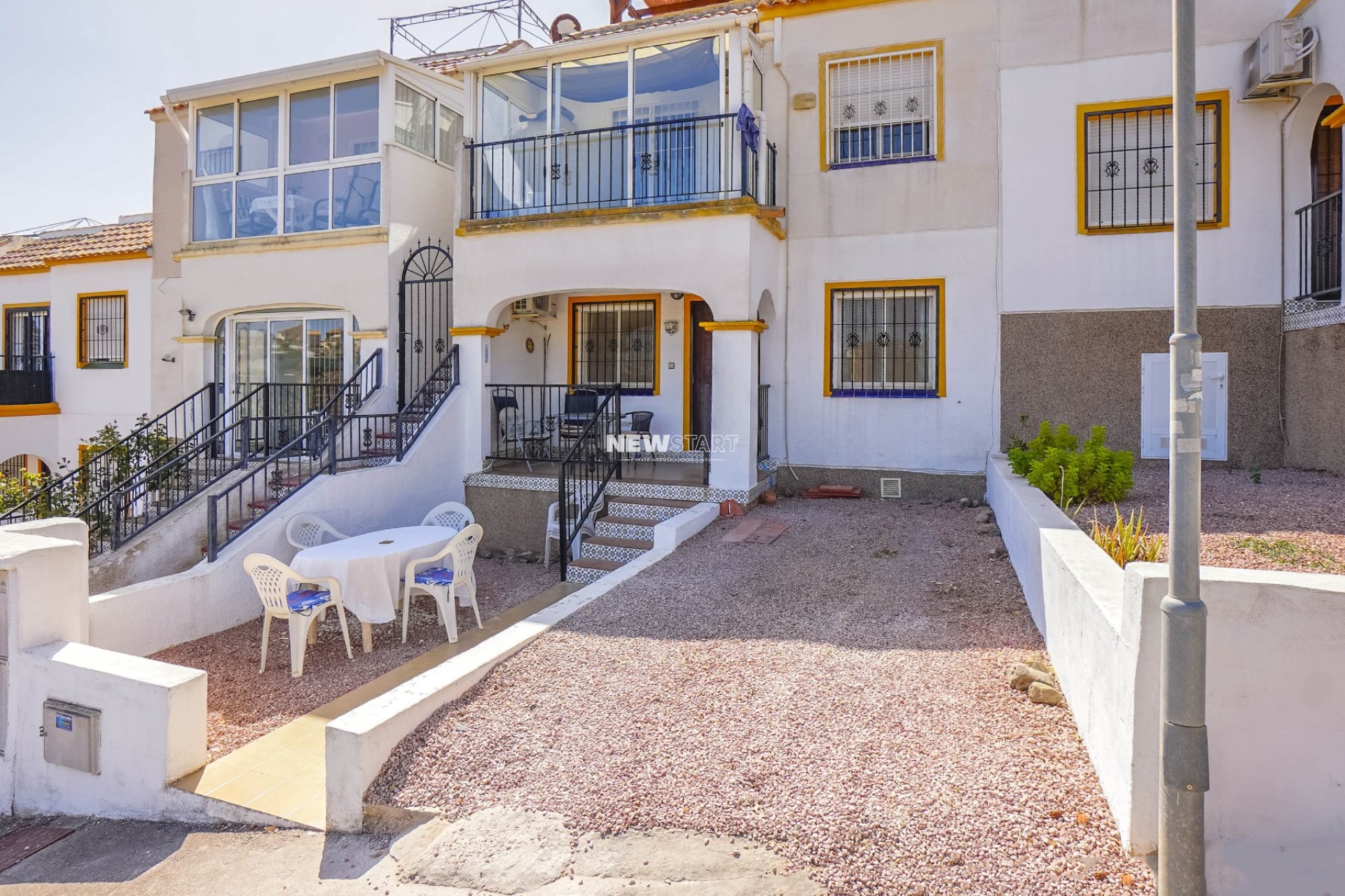 Wiederverkauf - Wohnung - La Marina - Urb. La Marina