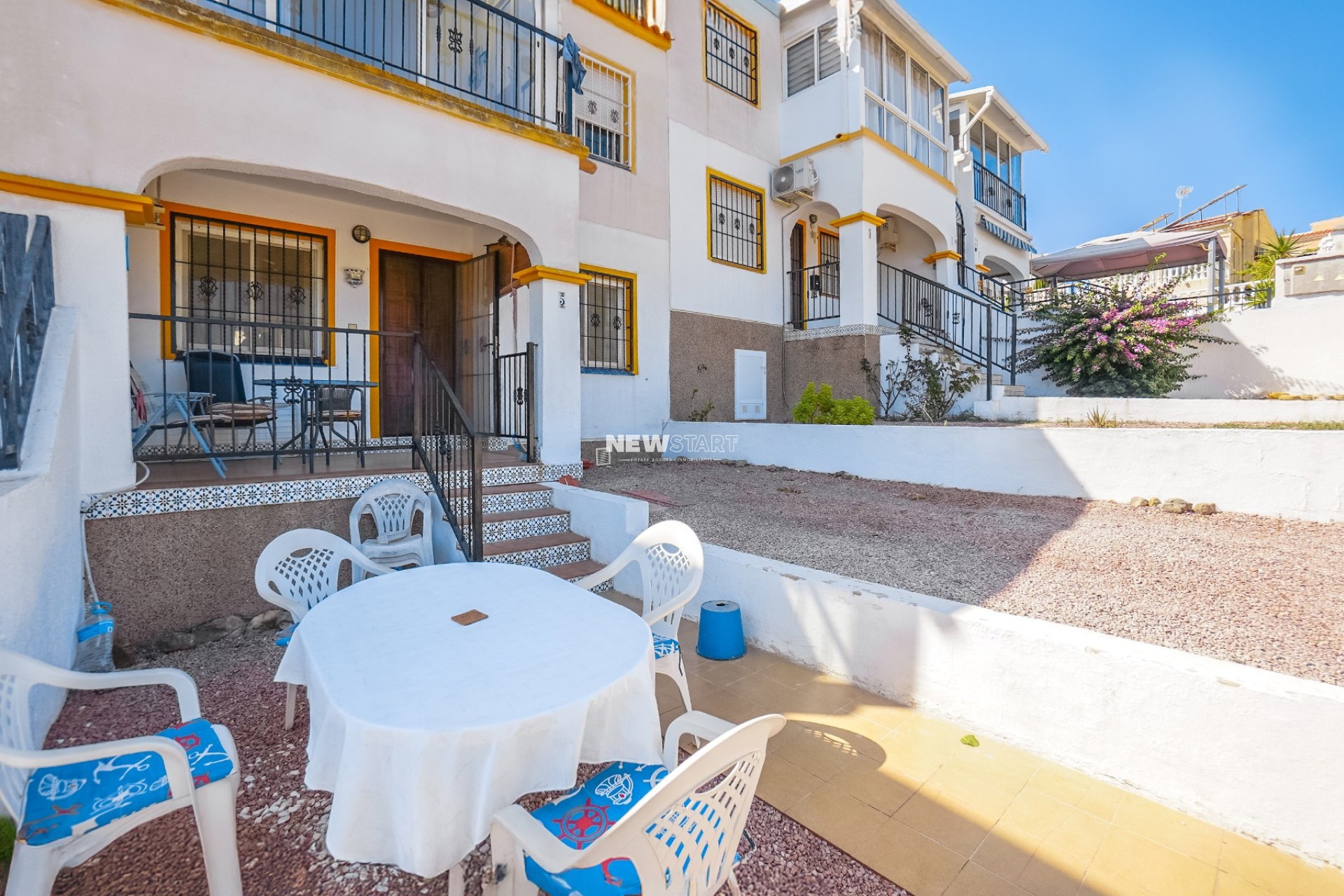 Wiederverkauf - Wohnung - La Marina - Urb. La Marina