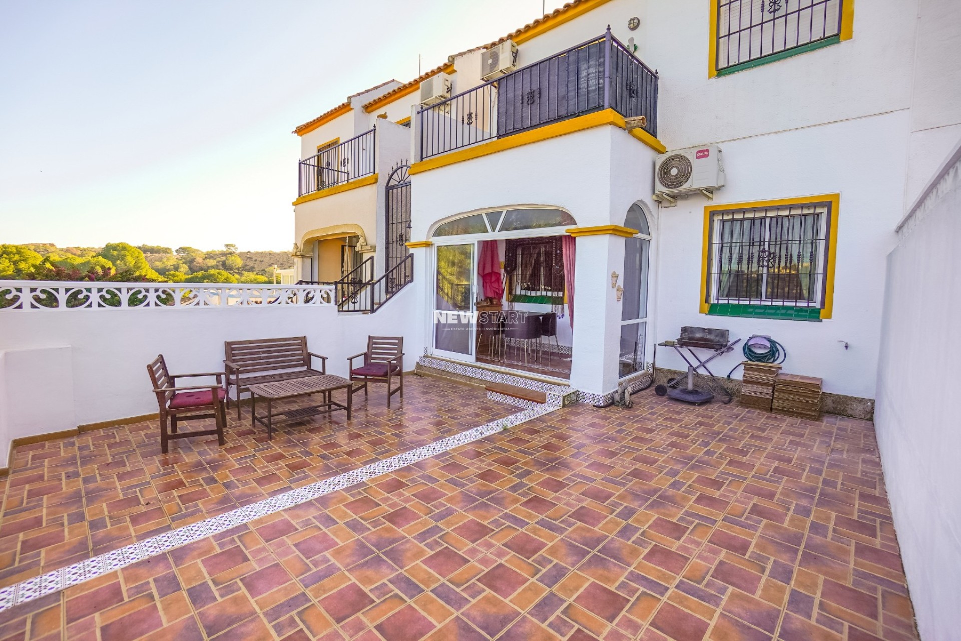 Wiederverkauf - Wohnung - La Marina - Urb. La Marina