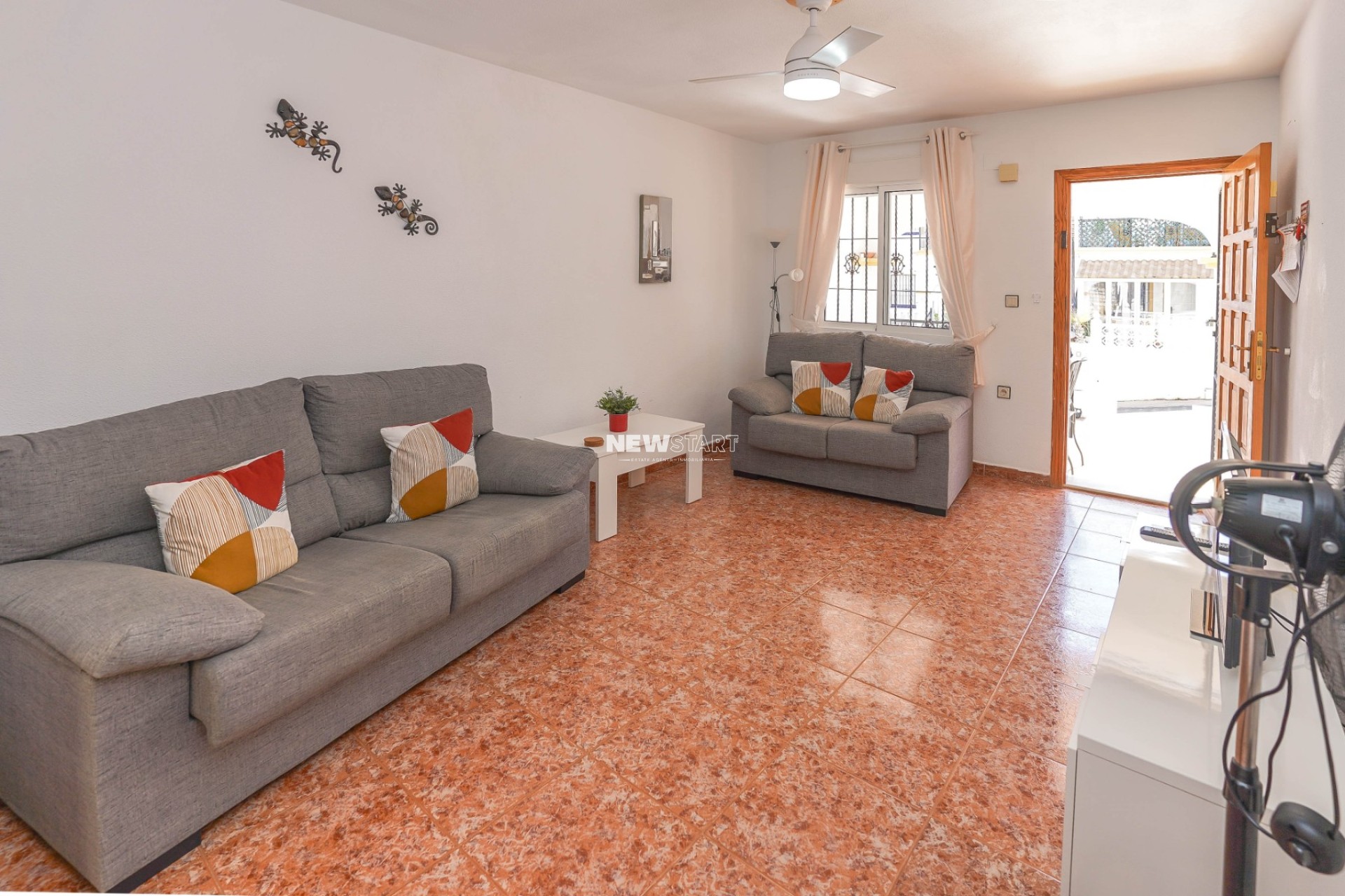 Wiederverkauf - Wohnung - La Marina - Urb. La Marina