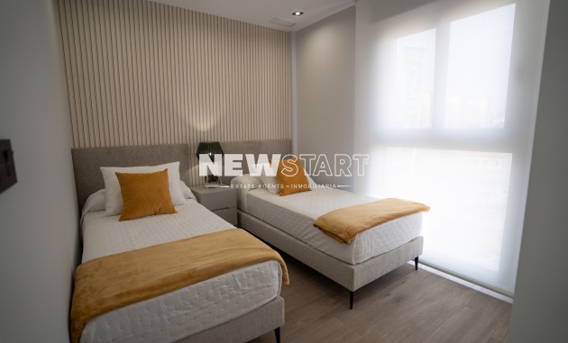 Obra nueva - Bungalow alto - Pilar de la Horadada
