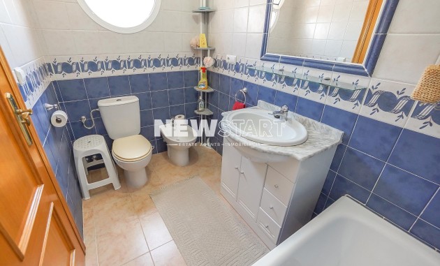 Resale - Quad - La Marina - Urb. La Escuera