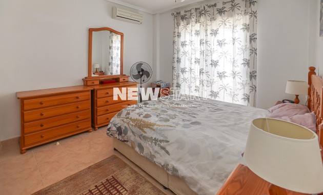 Resale - Quad - La Marina - Urb. La Escuera