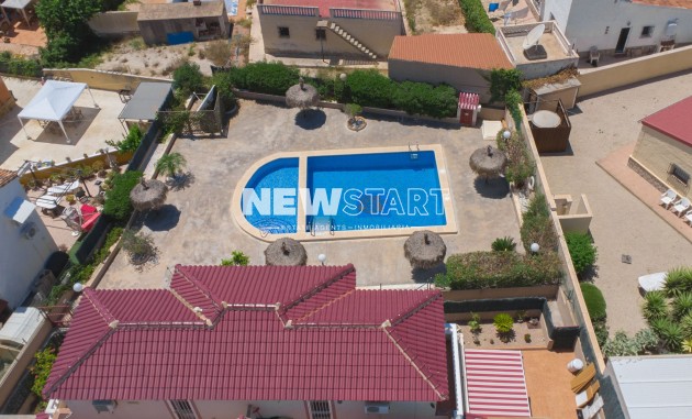 Resale - Quad - La Marina - Urb. La Escuera